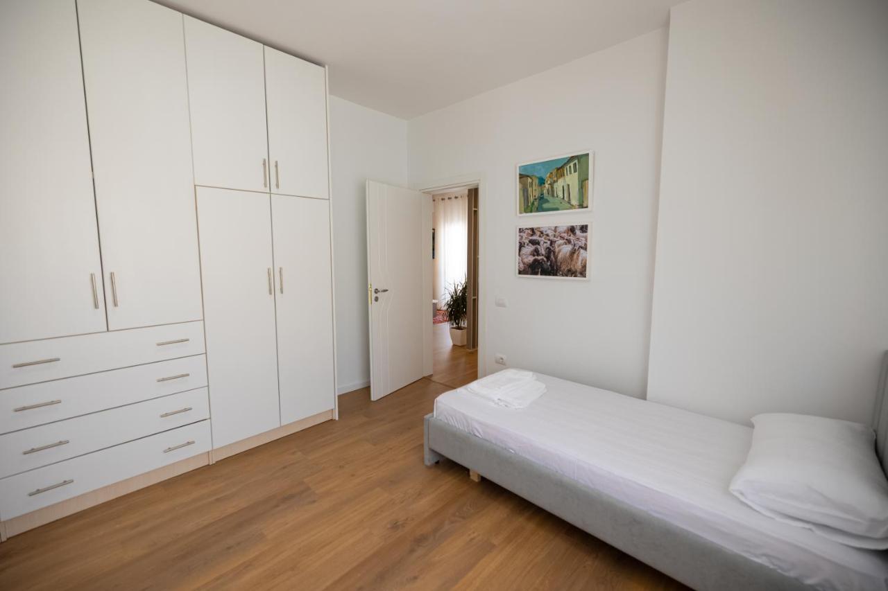 Victoria Lungomare Apartment Vlorë Esterno foto
