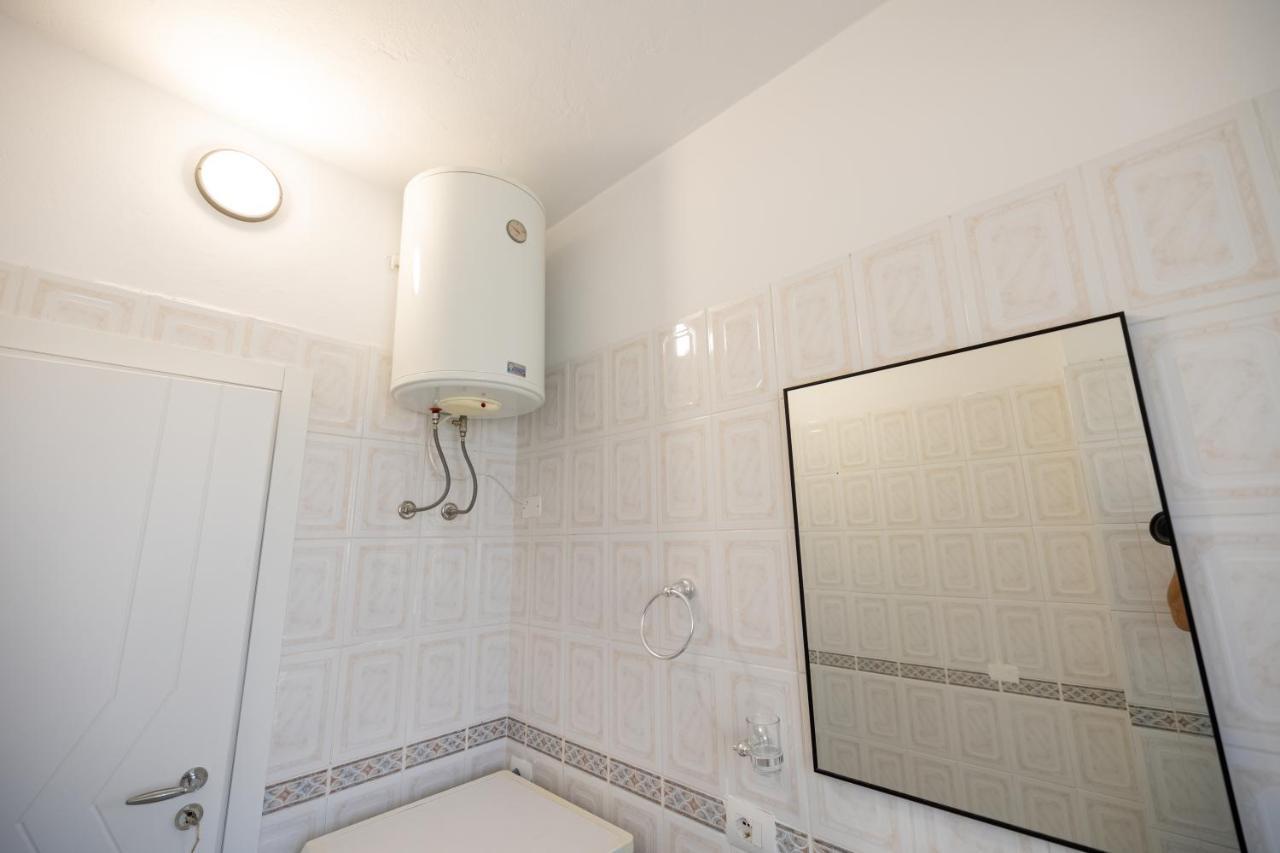 Victoria Lungomare Apartment Vlorë Esterno foto