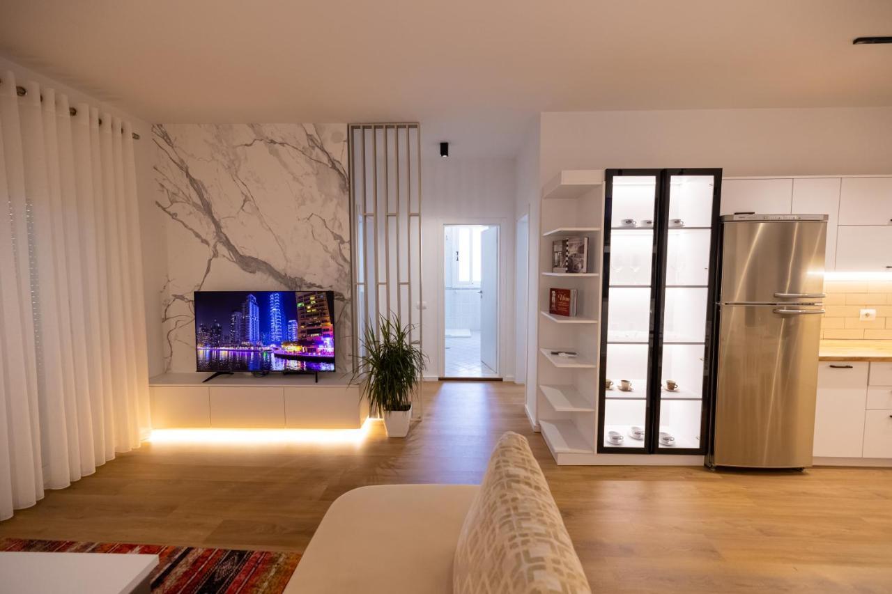 Victoria Lungomare Apartment Vlorë Esterno foto